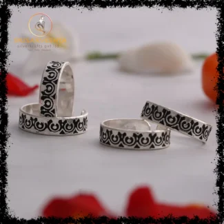 925 silver adjustable toe rings with coil design in black